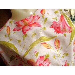 M True Vintage Floral Print Long Sleeve Blouse With Back Zipper & Ruffled Cuffs